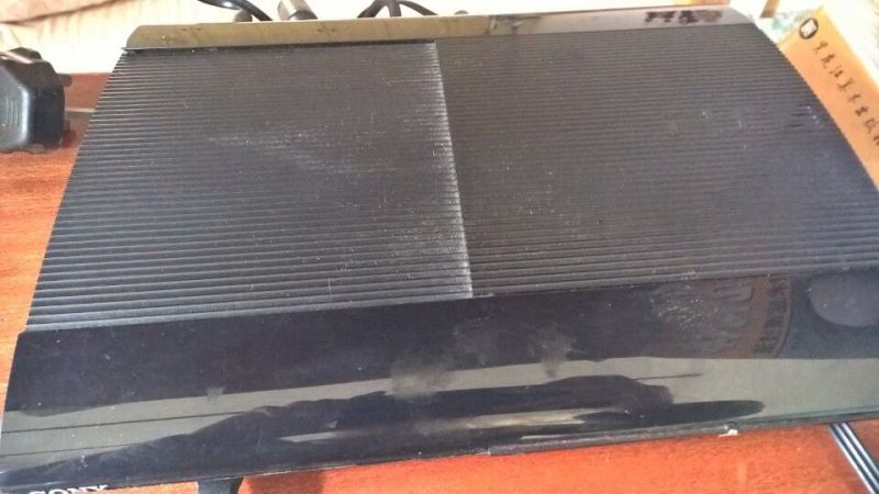 PS3 4000型 未破解 無暗病無維修無磕碰 9成新