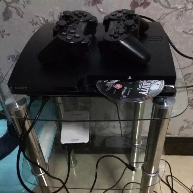 E3破解 PS3 帶高清顯示器