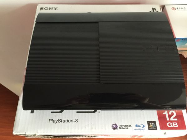 港版 PS3 主機 4012