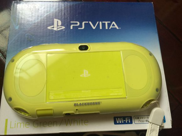 psv2000，8g卡，帶ff10hd