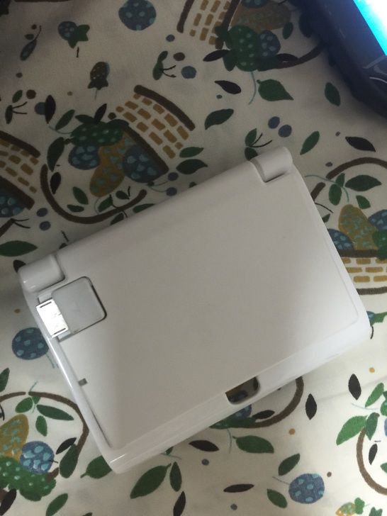 psv1000港版3g wifi版64g內存卡 附帶20個大作的單機版