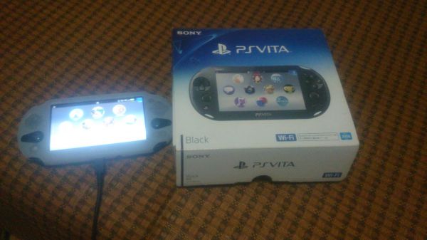 psv2000 16G內存卡帶4個大作加卡帶高達無雙