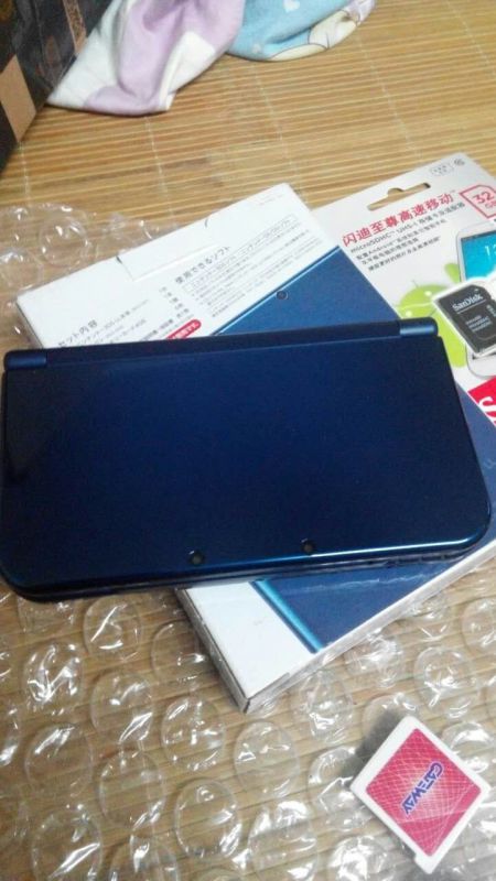 只用一個月 NEW3DSLL 藍(lán)色 主機 已破解
