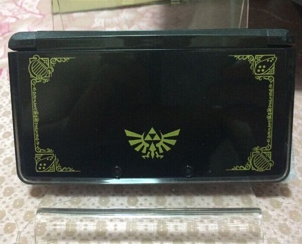 塞爾達25周年限定3DS