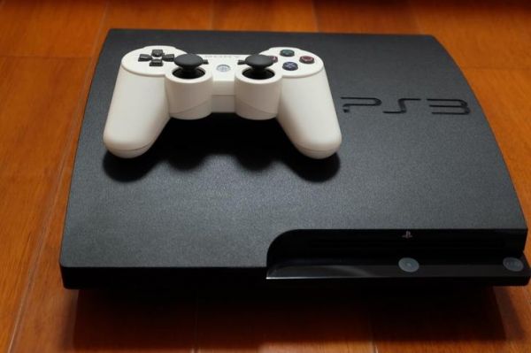 ps3 3012A 500G送游戲