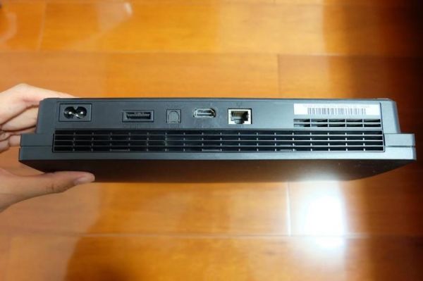 ps3 3012A 500G送游戲