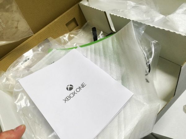 國(guó)行xboxone在保主機(jī)（帶體感）