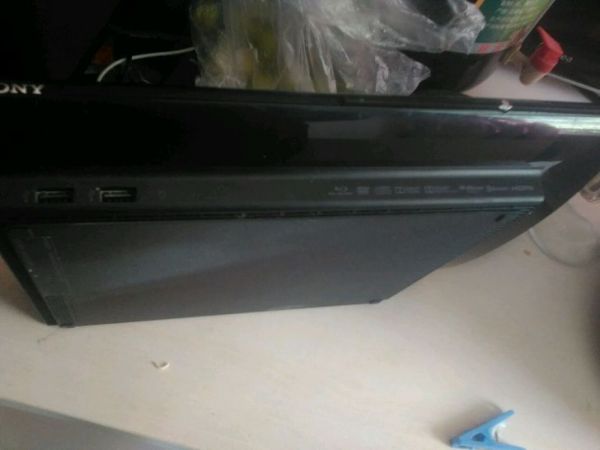 PS3 4012 250G雙手柄帶3個游戲