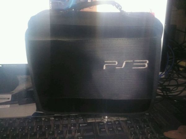 PS3 4012 250G雙手柄帶3個(gè)游戲