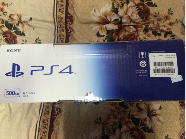 ps4主機500g黑色港版型號1206箱說全