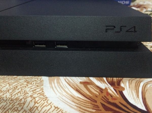 ps4主機500g黑色港版型號1206箱說全