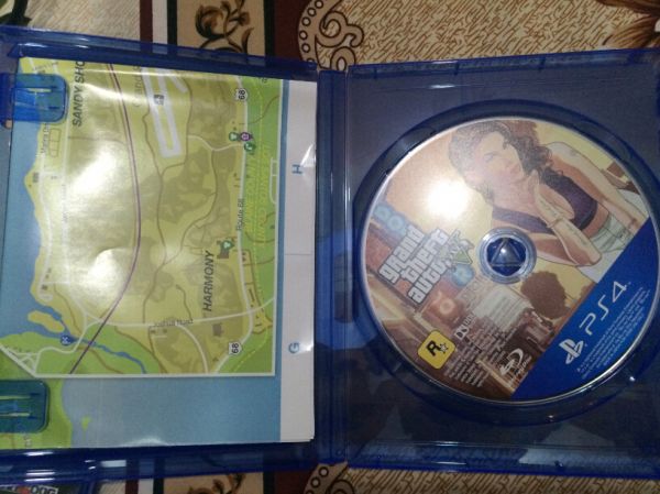 ps4主機500g黑色港版型號1206箱說全
