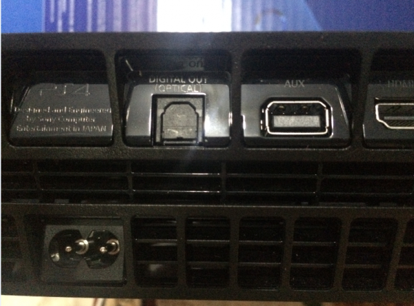 ps4主機500g黑色港版型號1206箱說全