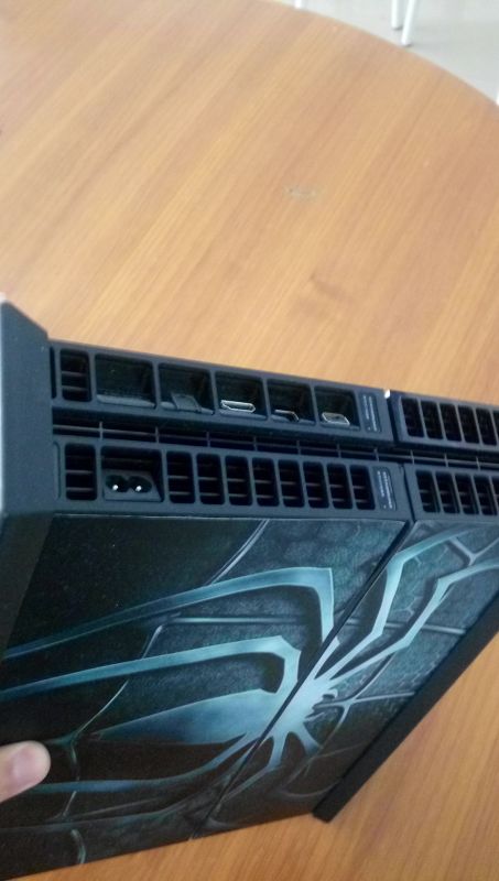 PS4，國行，蘇寧購買2015年12月，標(biāo)配，盒子完美，