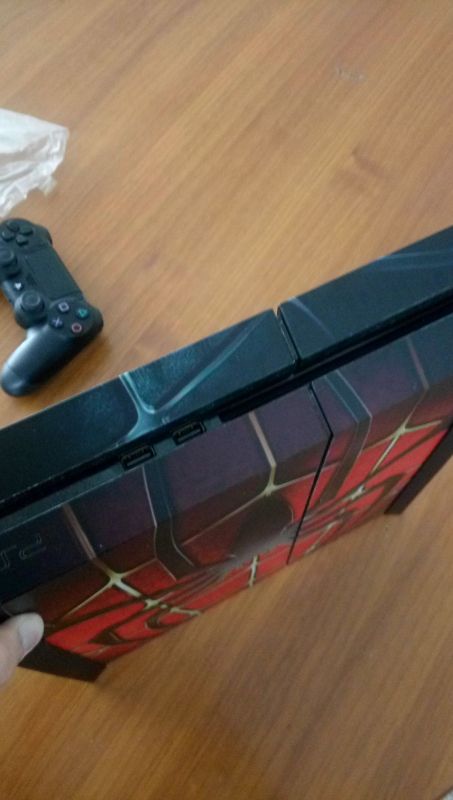 PS4，國行，蘇寧購買2015年12月，標(biāo)配，盒子完美，