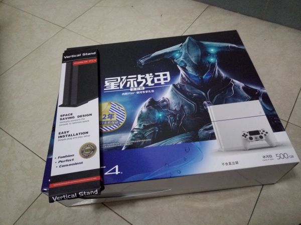ps4國行1209A白色