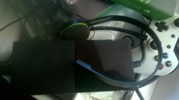 XBOX ONE 日落過載 捆綁機 港版（主機游戲可單出！）