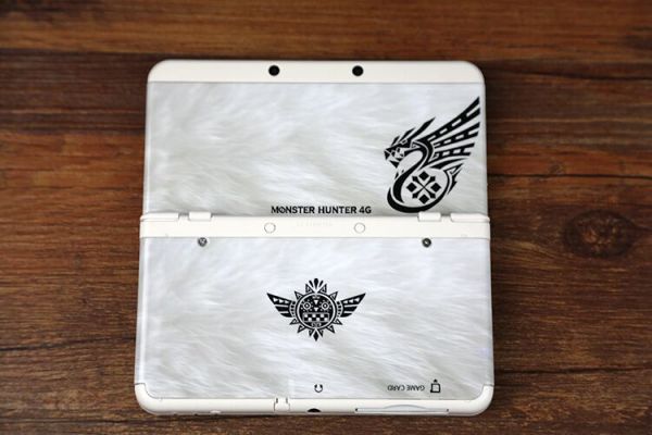 包郵 任天堂 NEW 3DS彩殼，新小三專用怪物獵人4G主題