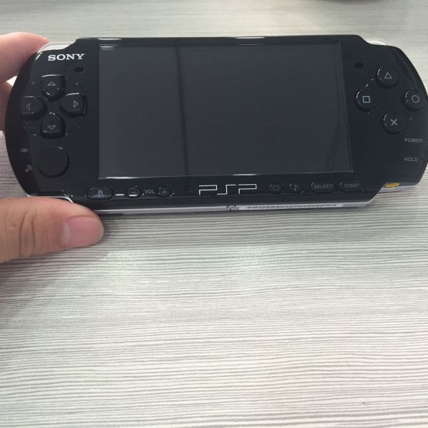 包郵 索尼PSP3000 鋼琴黑；100%全新原裝正品機；港版 現貨