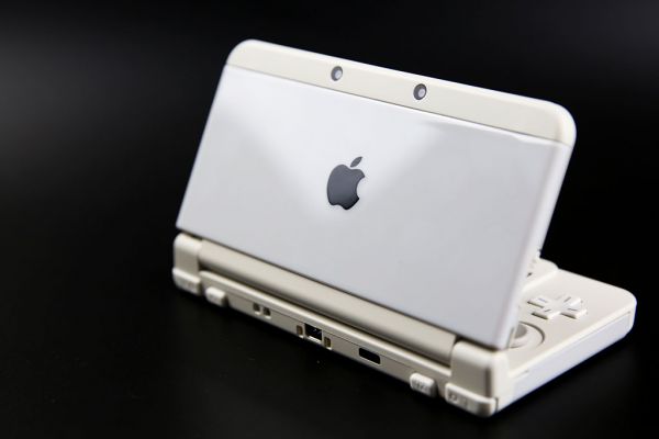 包郵 任天堂NEW 3DS彩殼；新小三專用外殼；致敬蘋果版
