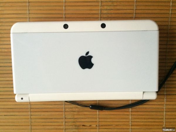 包郵 任天堂NEW 3DS彩殼；新小三專用外殼；致敬蘋果版