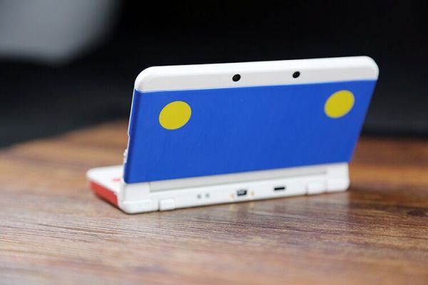任天堂New3DS彩殼，馬里奧兄弟限定