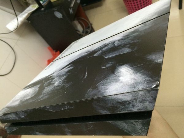 主機型號：CUH-1109A  B01 500GB 極致黑  手柄型號：CUH-ZCT1N