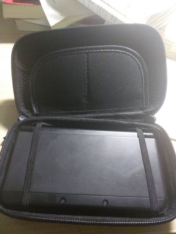 NEW3DS 新小三，無卡破解帶32G卡，送包讀卡器