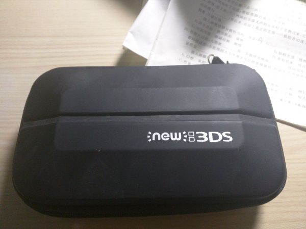 NEW3DS 新小三，無卡破解帶32G卡，送包讀卡器