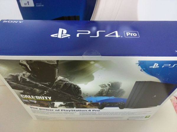 ps4 pro 游戲機 4k增強版 現(xiàn)貨順豐包郵
